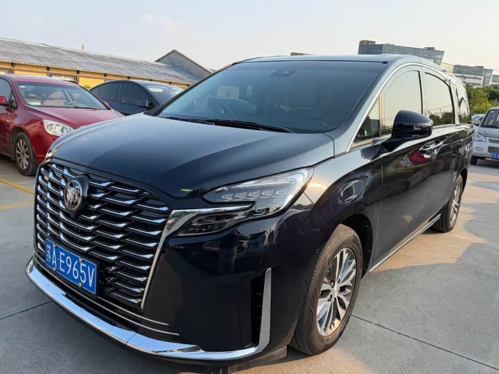 Buick GL8 2023 ES Lu Zun Exclusive Model