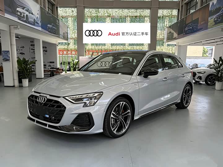 2026 Audi A3 2026 Sportback 35TFSI Flying Spur Exclusive Luxury Premium Package (Southern Edition)