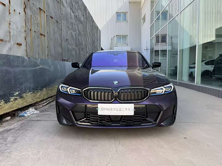 2025 BMW 3 Series 2025 330Li M Sports Night Package