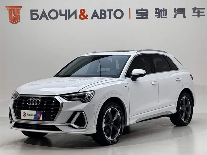 2022 Audi Q3 2022 35 TFSI Fashionable and Dynamic