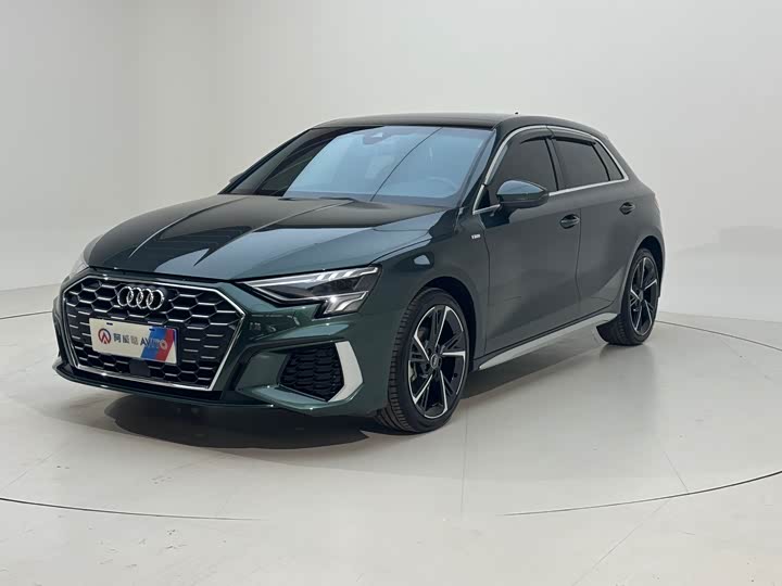 2023 Audi A3 2023 Sportback 35 TFSI stylish and sporty