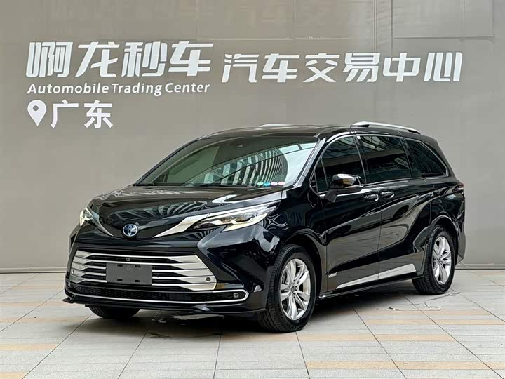 SIENNA 2021 2.5L Hybrid Platinum Edition