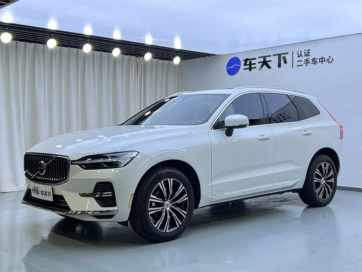 2022 VolvoXC60 2022 Model B5 4WD Zhiyuan Luxury Edition