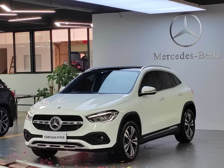 2021 Mercedes-Benz GLA 2020 GLA 200