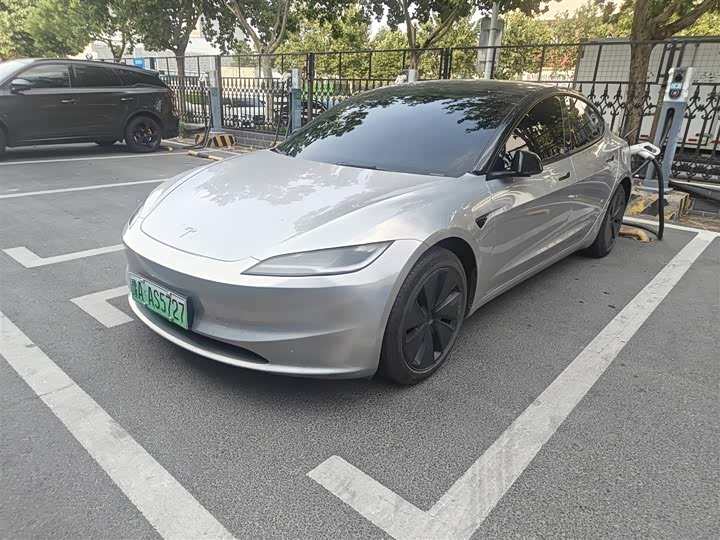 Model 3 2023 rear-wheel drive version