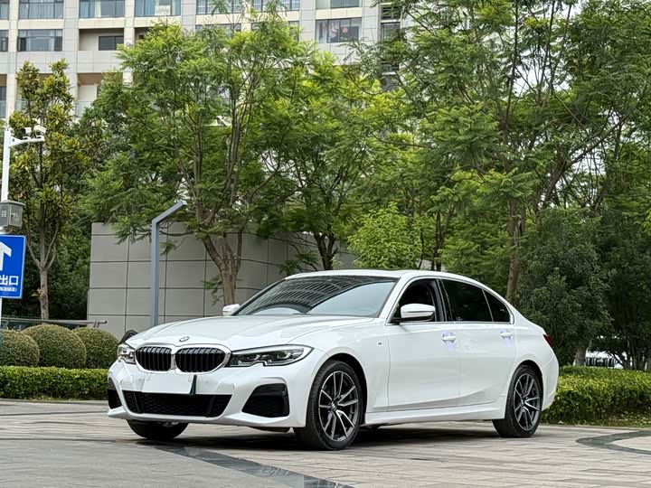 2022 BMW 3 Series 2022 325Li M Sports Package