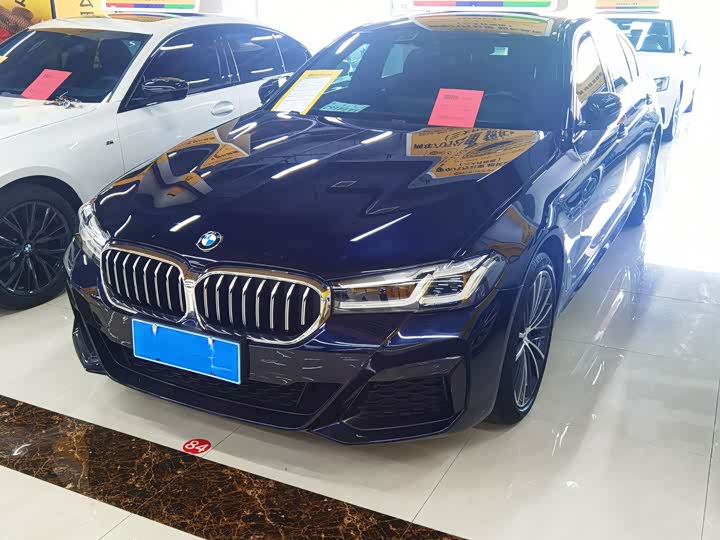 2022 BMW 5 Series 2022 530Li Leading M Sports Package
