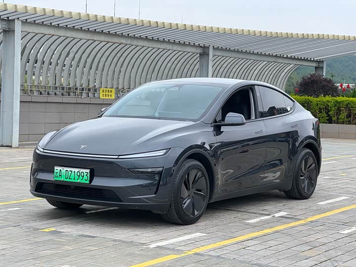 2025 Model Y 2025 rear-wheel drive version