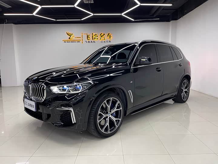 2023 BMW X5 2023 xDrive 40Li M Sports Package
