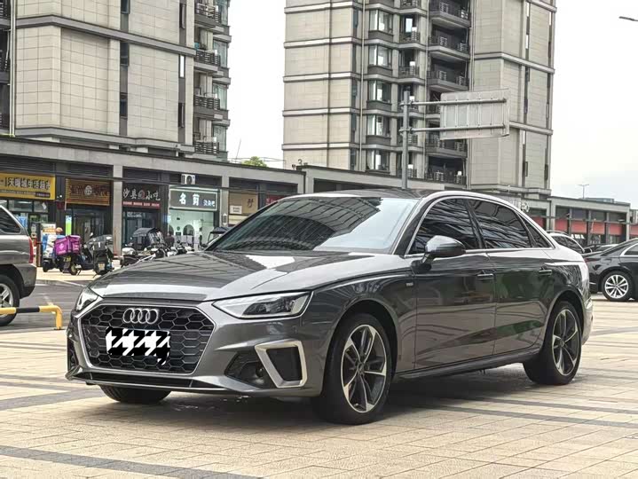 Audi A4L 2022 40 TFSI Fashionable and Dynamic