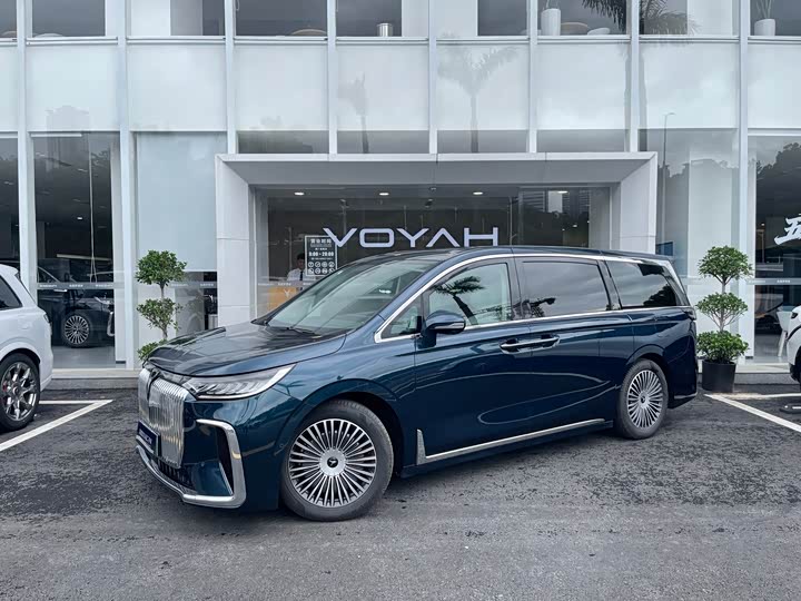 Lantu Dreamer 2025 PHEV four-wheel drive flagship Kunpeng version