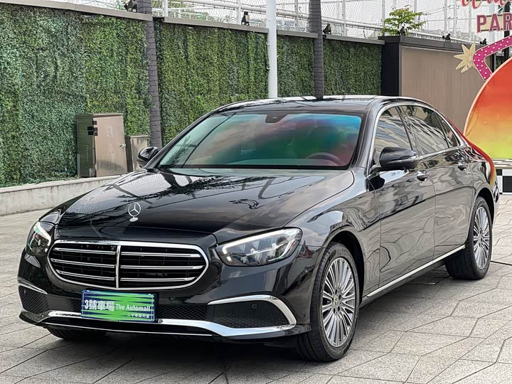 Mercedes-Benz E-Class 2023 E 300 L Fashion