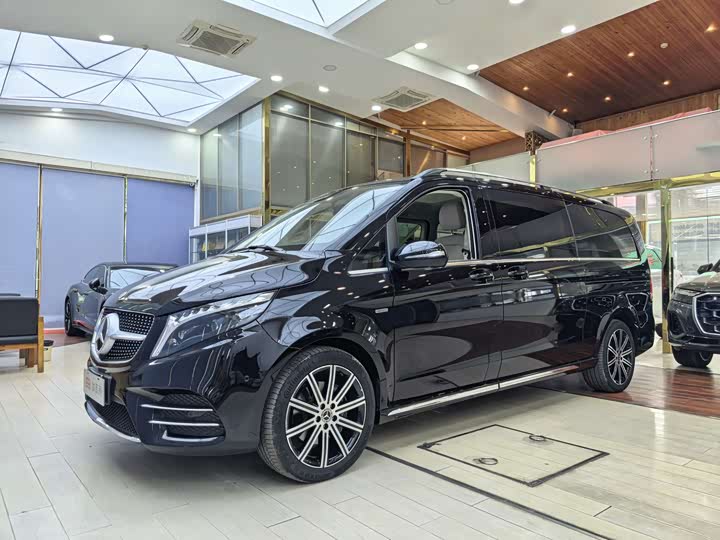 Mercedes-Benz V-Class 2022 V 260 L Long Wheelbase Luxury Edition