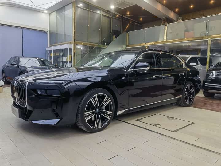 2026 BMW 7 Series 2023 740Li M Sport Package