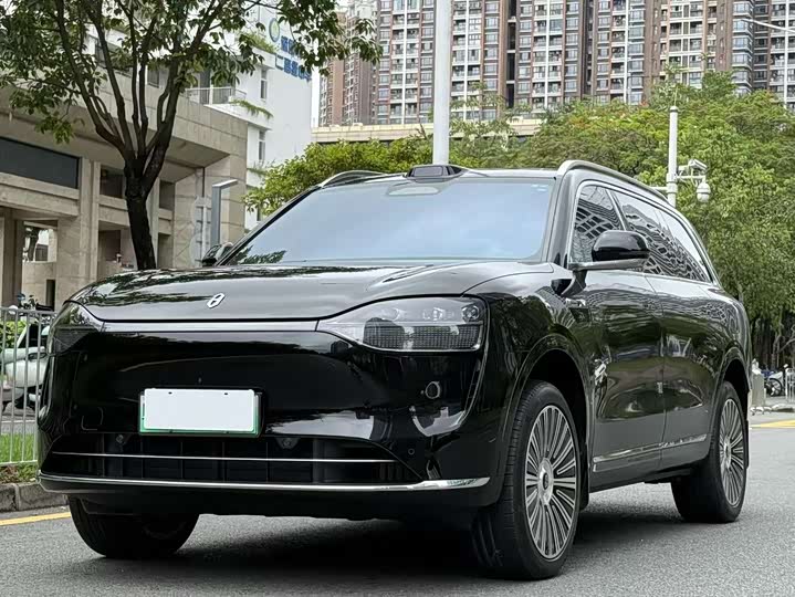 Wenjie M9 2025 extended range Ultra version 52kWh 6-seater version (192-line lidar)
