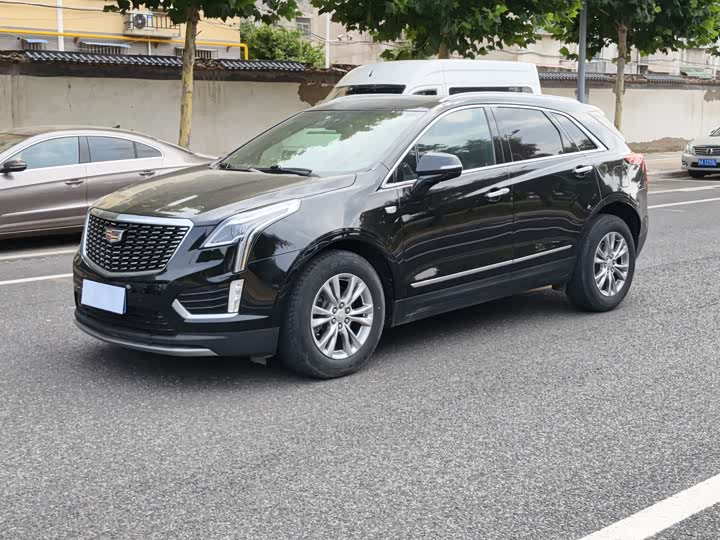 Cadillac XT5 2021 28T luxury model