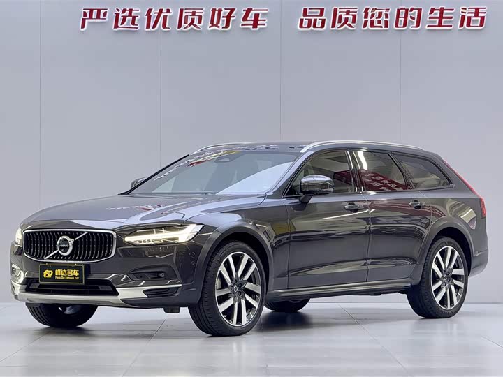Volvo V90 2022 Cross Country B5 AWD Smart Edition