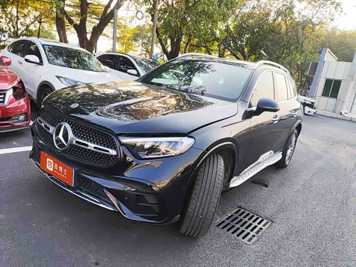 2025 Mercedes-Benz GLC 2025 GLC 300 L 4MATIC Dynamic 5-seater