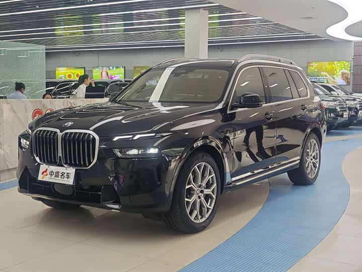 BMW X7 2024 xDrive40i Leading Luxury Package