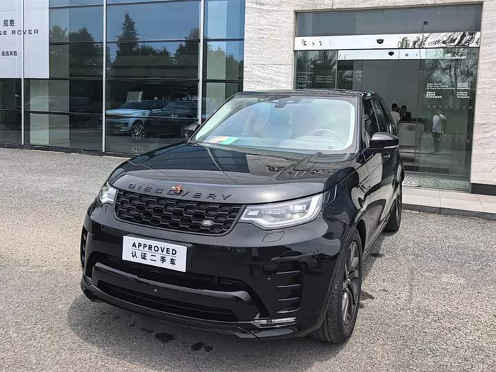 Discover the 2021 360PS R-Dynamic S