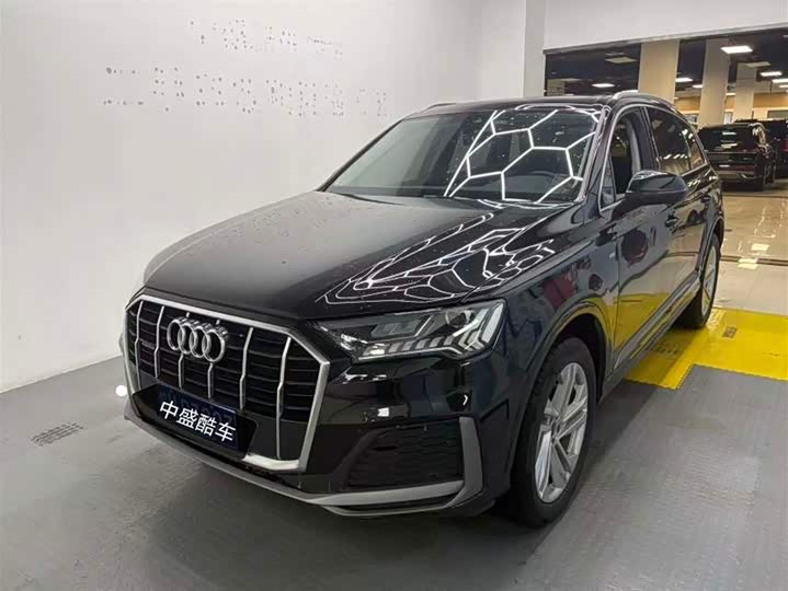 2023 Audi Q7 2023 45 TFSI quattro S line sports