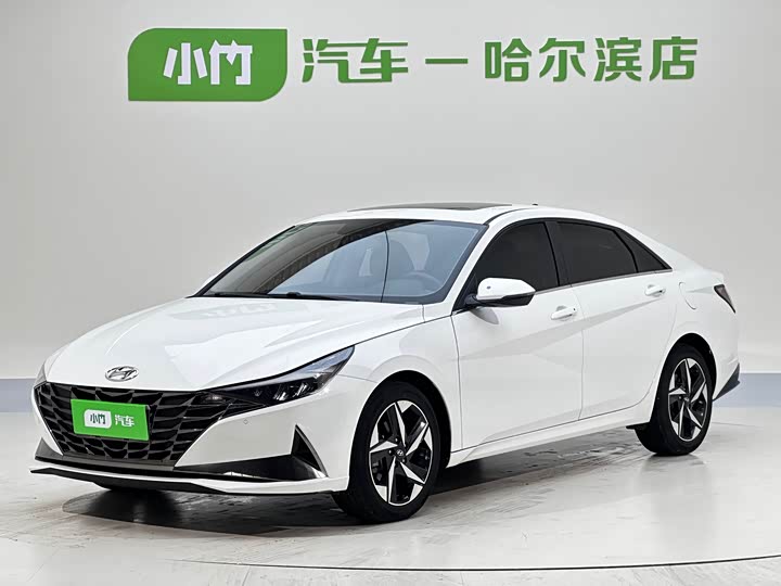 Elantra 2022 1.5L CVT LUX Premium Edition