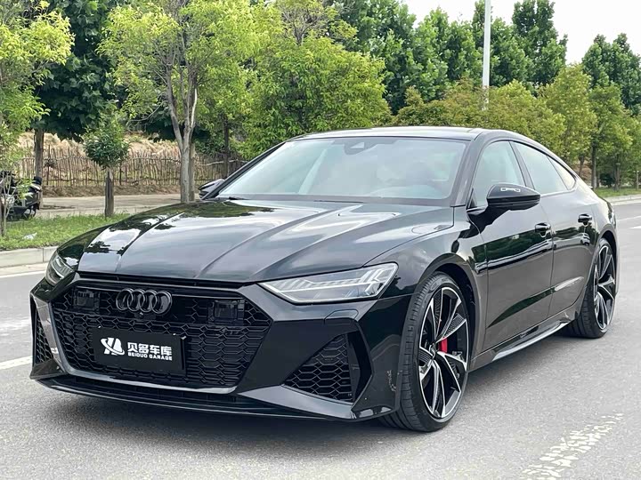 Audi A7 2024 55 TFSI quattro exclusive model