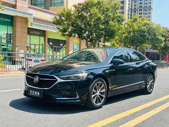 LaCrosse 2021 652T Luxury