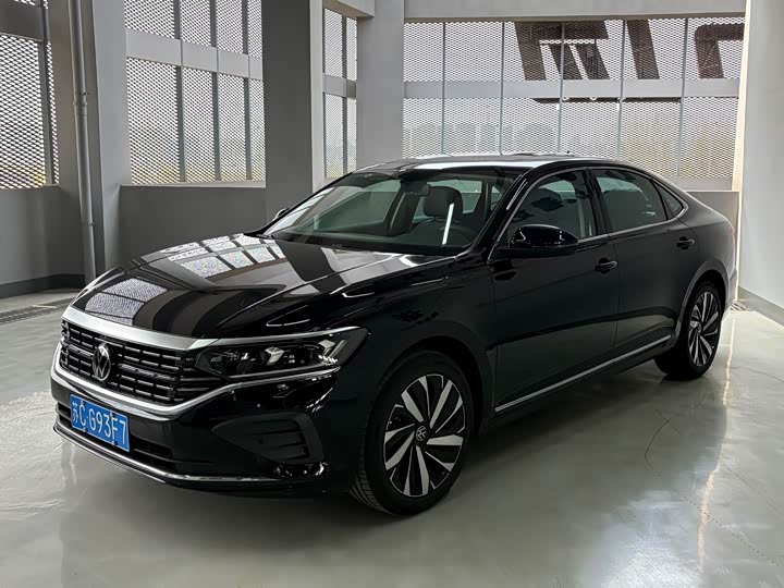 Passat 2026 Outstanding Model 330TSI Elite Edition