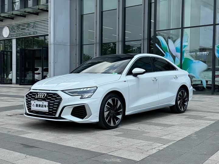 Audi A3 2024 A3L Limousine 35 TFSI Fashionable and Sporty