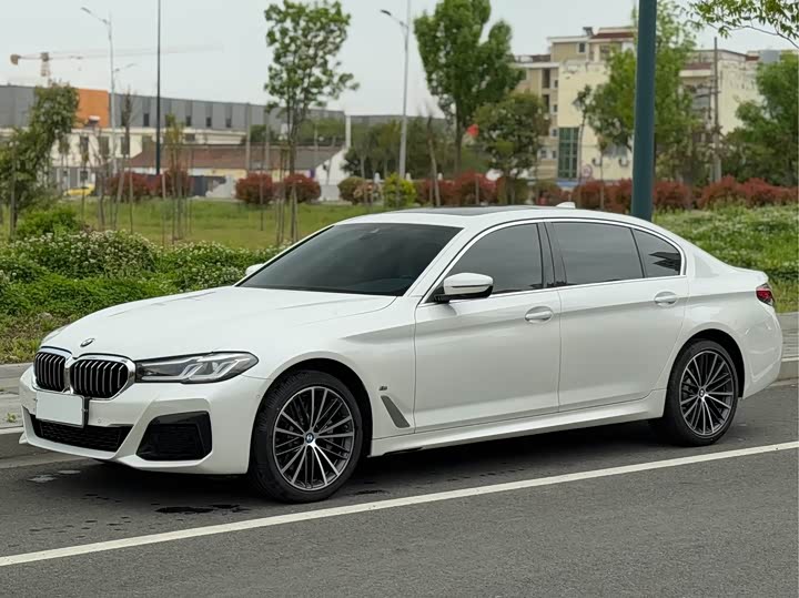 BMW 5 Series 2023 model 530Li leading model M sports package