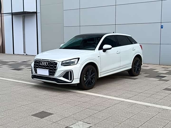 Audi Q2L 2022 35 TFSI aggressive and dynamic model