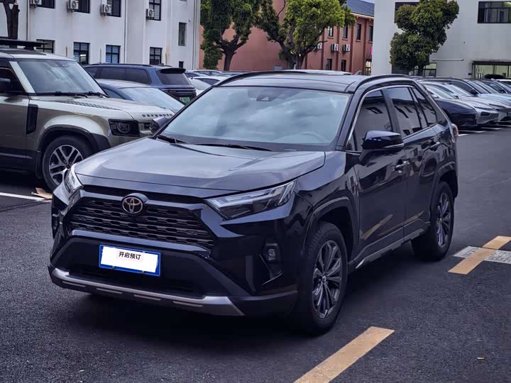 RAV4 Rongfang 2024 2.0L CVT two-wheel drive fashion Plus version