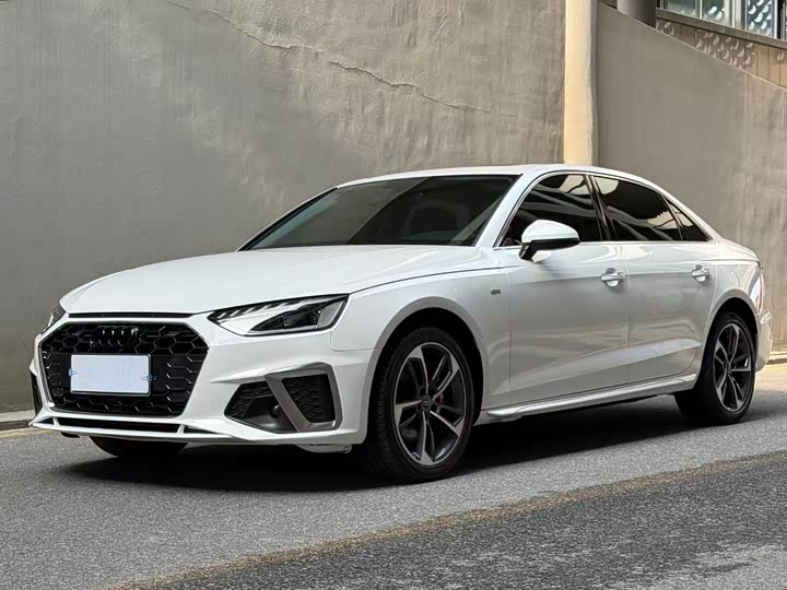 Audi A4L 2022 40 TFSI Fashionable and Dynamic