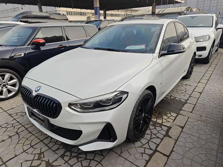 BMW 1 Series 2021 facelift 125i M Sports Night Edition
