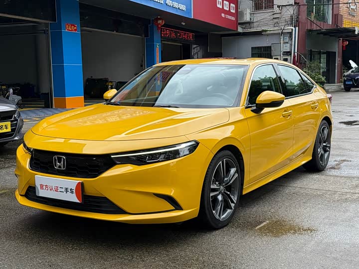 Stylish 2022 240TURBO CVT Exclusive Edition
