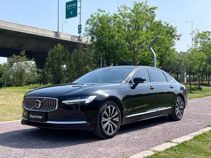 Volvo S90 2023 B5 Zhiyi Luxury Edition