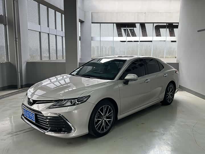 Camry 2021 2.5G Deluxe Edition