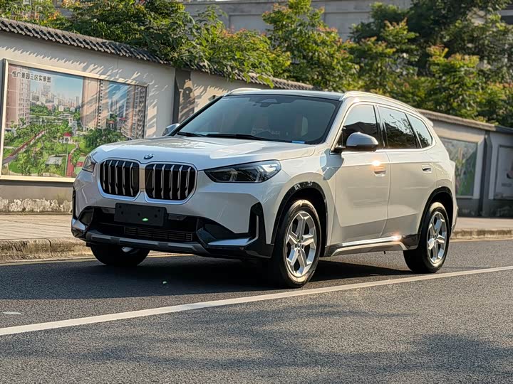 BMW X1 2023 sDrive20Li X-Line