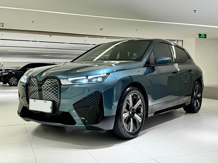 BMW iX 2023 facelift xDrive40