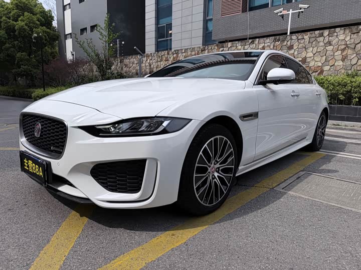 Jaguar XEL 2021 2.0T 200PS R-DYNAMIC Youth Sports Edition