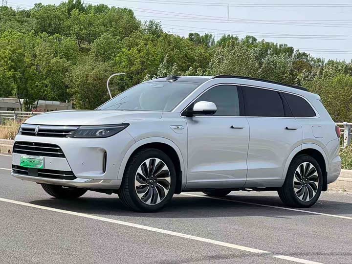 Wenjie M7 2024 1.5T Intelligent Driving Four-wheel Drive Max Edition 5 Seats