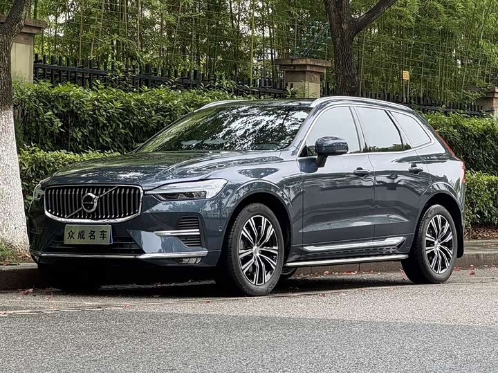 Volvo XC60 2022 B5 AWD Inscription Luxury