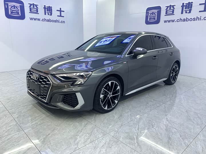 2023 Audi A3 2023 Sportback 35 TFSI stylish and sporty