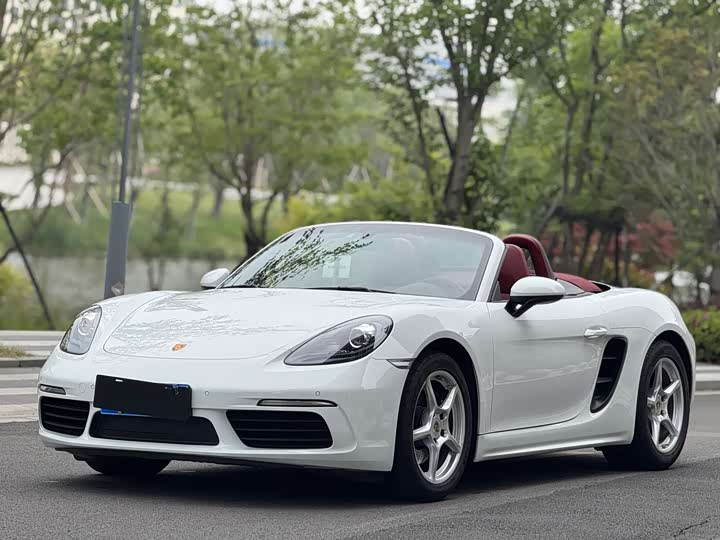 2021 Porsche 718 2020 Boxster 2.0T