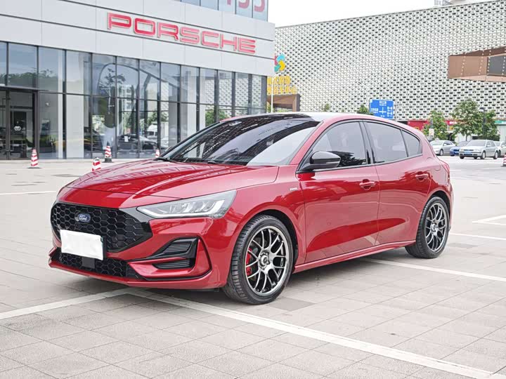 Focus 2022 Hatchback EcoBoost 180 Automatic ST Line