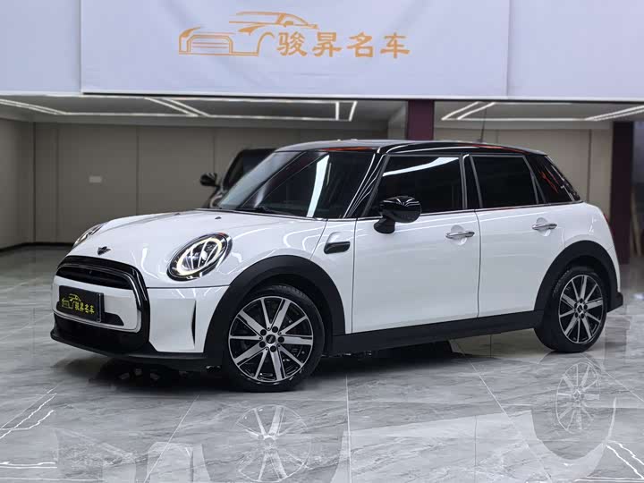 MINI 2023 facelift 1.5T COOPER Artist five-door version