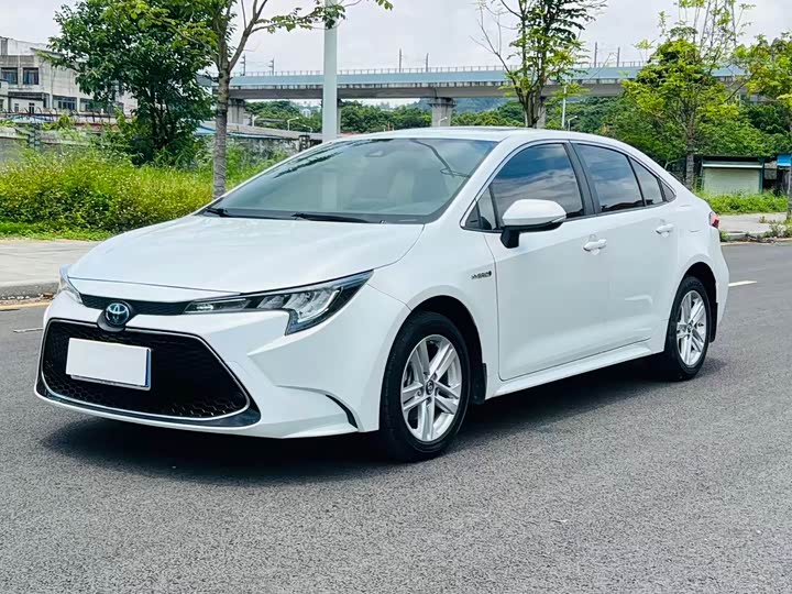 Levin 2021 Hybrid 1.8H E-CVT Deluxe Edition