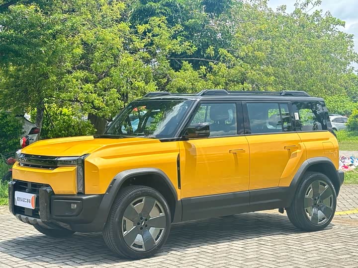 Fengyun X3L 2025 205 four-wheel drive high-energy version