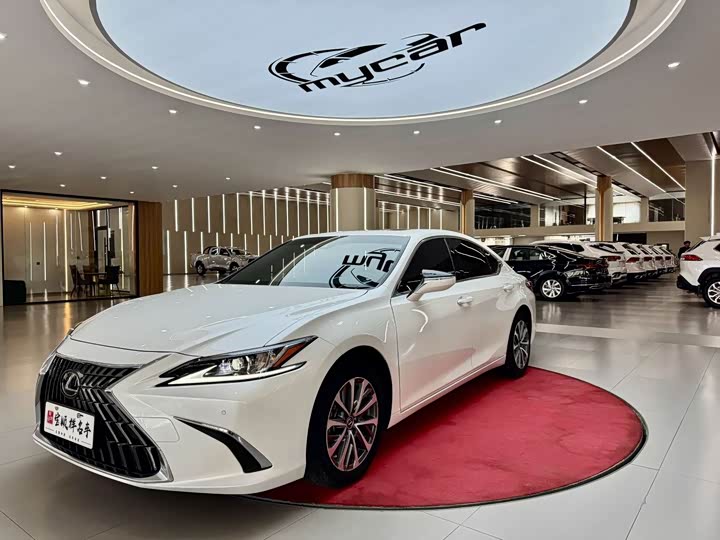 Lexus ES 2023 200 Deluxe Edition